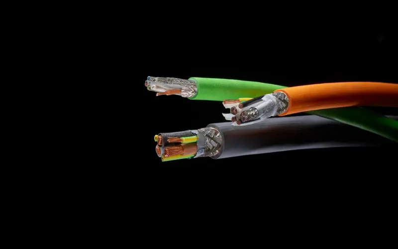 Motor-, Servo-, Geberleitungen von HELU