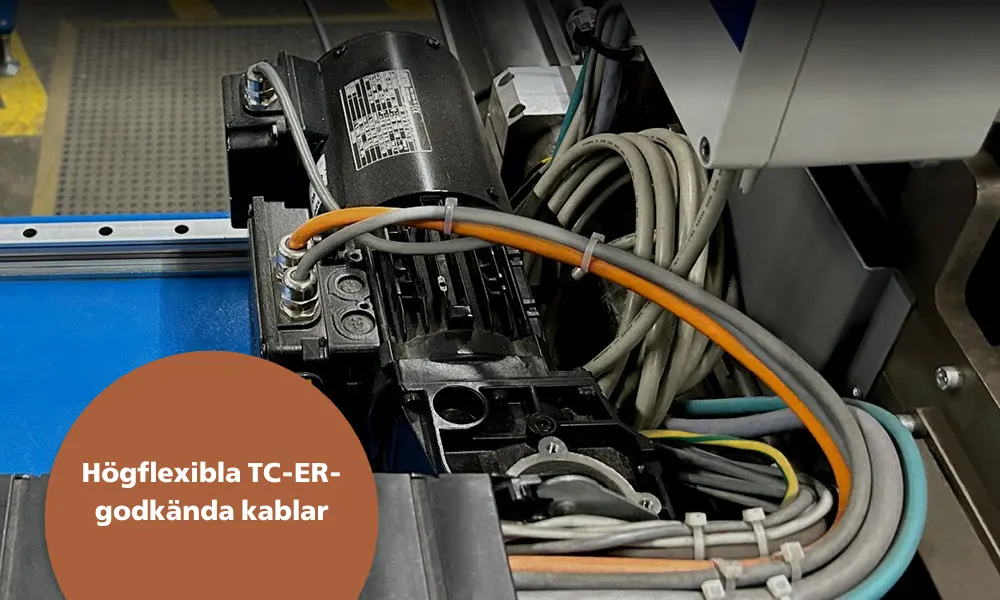 Bild på högflexibla kablar på en installation