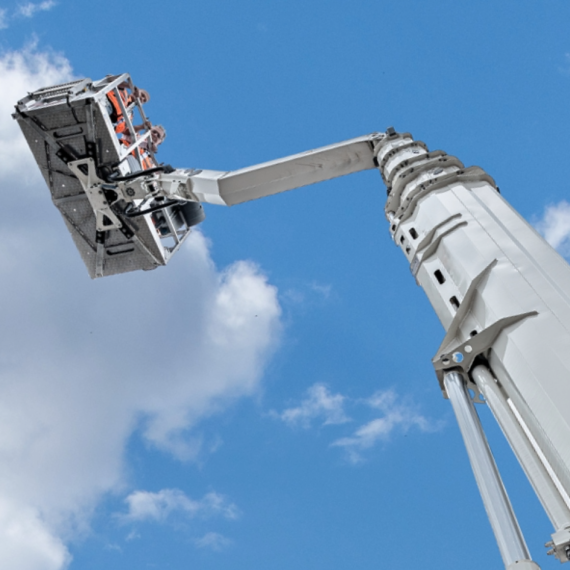 HELUCHAIN drag chain systems power STEIGER aerial work platforms