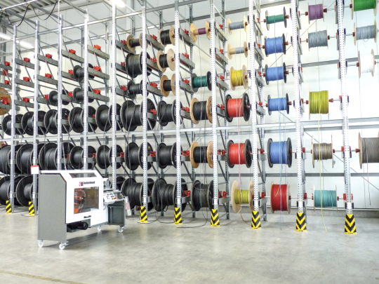 Reel handling equipment by Kabelmat from HELU