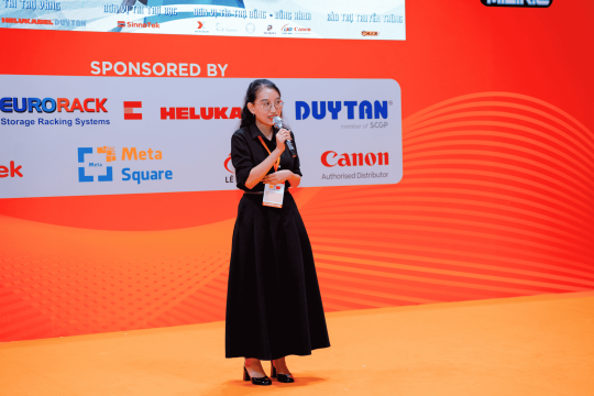 Đại diện HELUKABEL Vietnam phát biểu