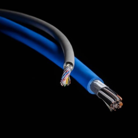 2. Cáp dữ liệu, máy tính, instrument