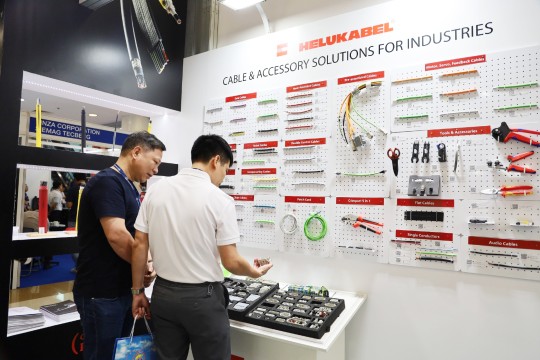 The display area for standard cable products and cable accessories at the exhibition.