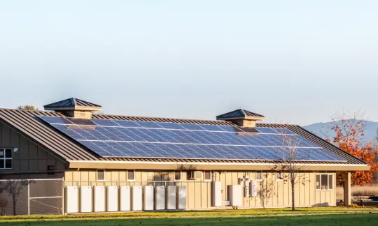 Commercial and industrial (C&I) rooftop solar power systems must be integrated with battery energy storage systems (BESS) to ensure power stability and maintain uninterrupted production operations