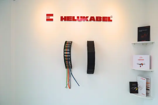 Samples of drag chains and industrial materials