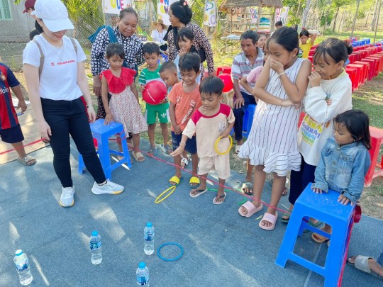 Trò chơi ném vòng