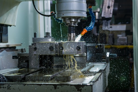 In addition to its resistance to interference, the TRONIC-CY is largely resistant to oil