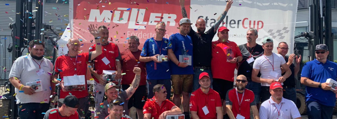 Group picture of the Stapler Cup participants