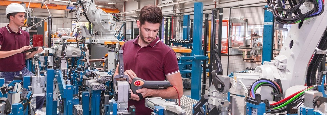 Medarbejder i produktionen 