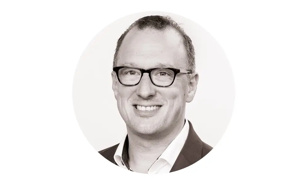 Christian Dettmer i sort og hvid 