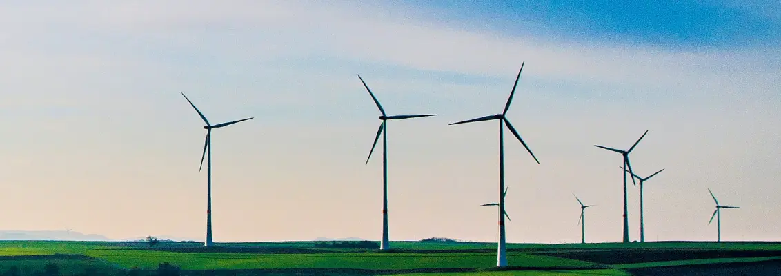 Windräder im Sonnenuntergang