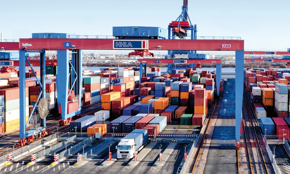 Cables in Automatic container crane | HELU