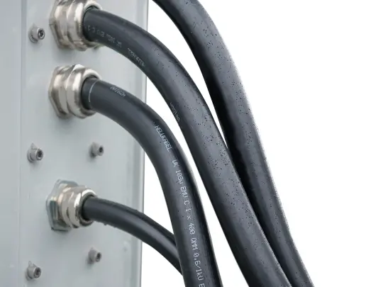 Close-up cable
