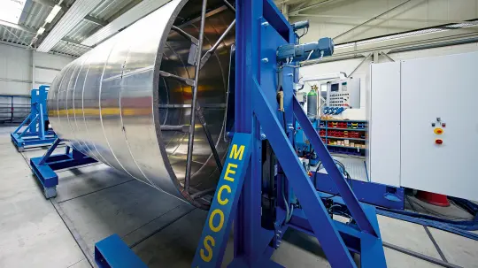 Large welder for tanker manufacturers