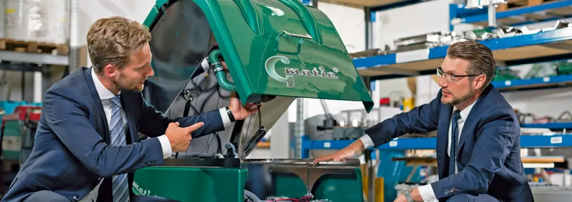 Even alkaline and acidic cleaning agents cannot harm the control and welding cables from HELUKABEL.