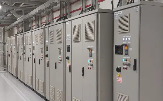 Elektrische Infrastruktur bei Siltronic