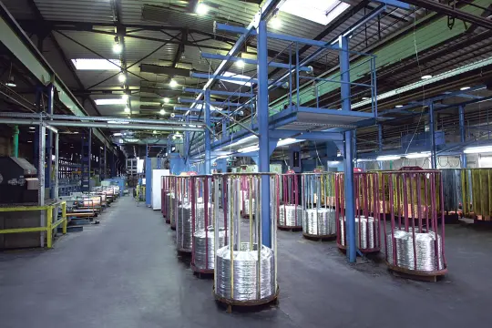 Tin plated copper wires are prepared for the wire drawing process. The result is fine and extra-fine single conductors.